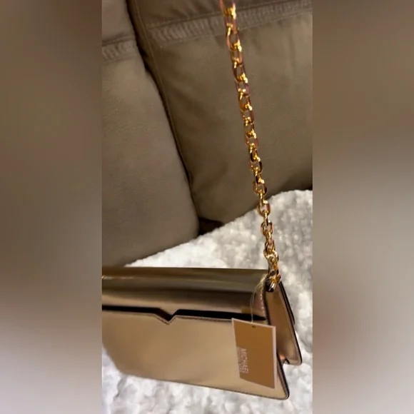 NWT MK Pale Gold The Cece Flap Crossbody Shoulder Bag With Detachable Gold Chain - Picture 4 of 16